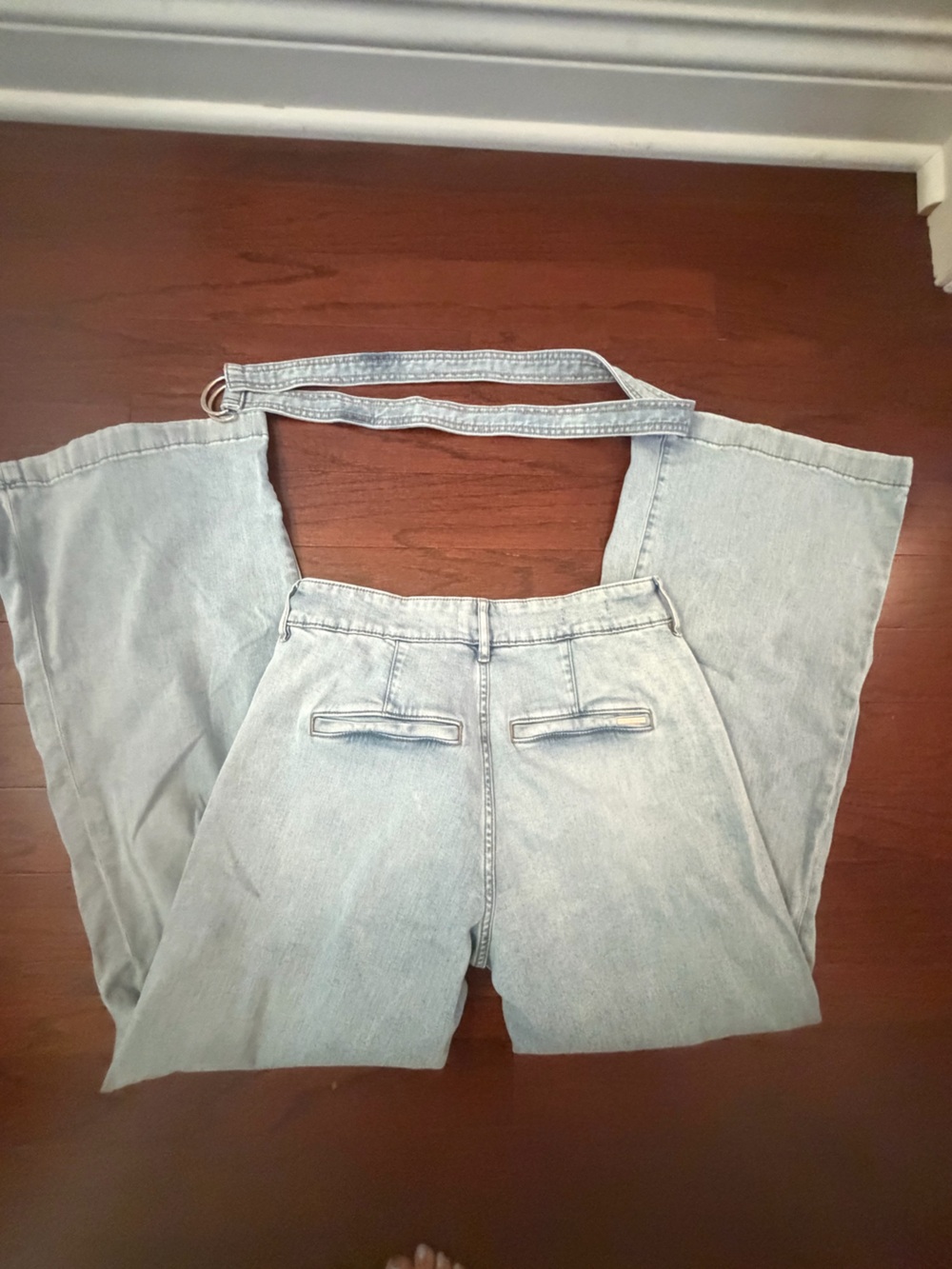 White House Black Market Light high rise wide Jeans with Belt 6
